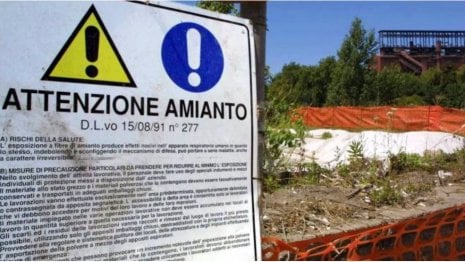 Amianto nelle scuole, il nemico invisibile. “Piemonte ed Emilia Romagna le regioni più contaminate”