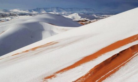 Oggi, 44 anni fa, la prima nevicata nel Sahara (a memoria d’uomo)