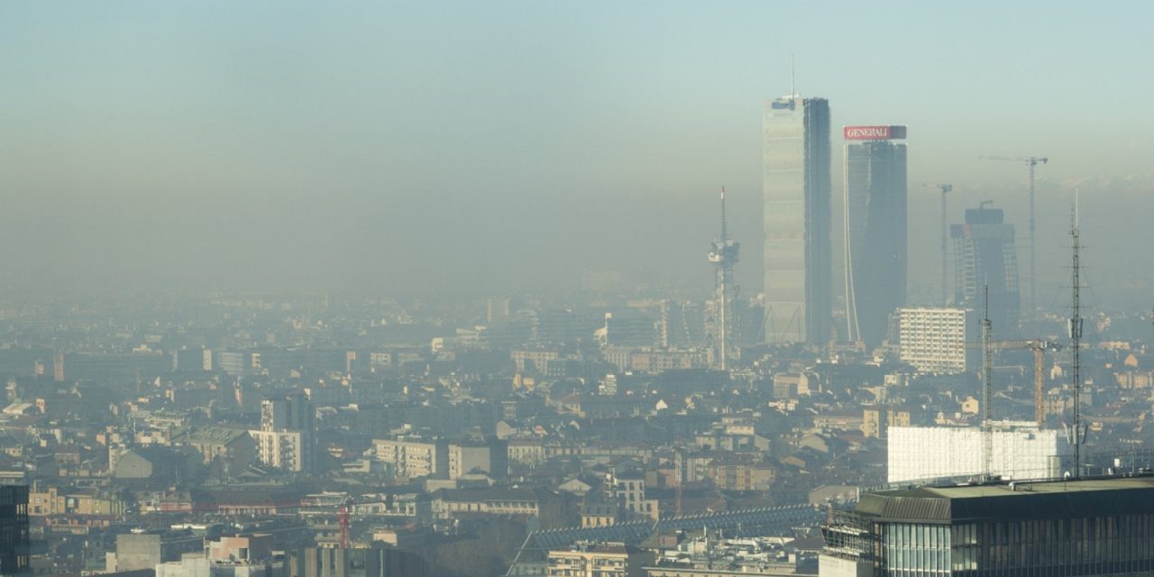 L’inquinamento uccide 165 persone al giorno. L’ASviS: “Tre azioni per combatterlo”