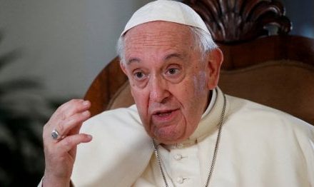 Il Papa è vegetariano? Ai giovani dice di mangiare meno carne