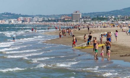 Vacanze, le cifre del boom: estate in viaggio per 35 milioni di italiani. E gli stranieri si rivedono a livelli pre-covid