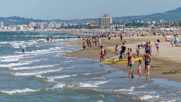 Vacanze, le cifre del boom: estate in viaggio per 35 milioni di italiani. E gli stranieri si rivedono a livelli pre-covid