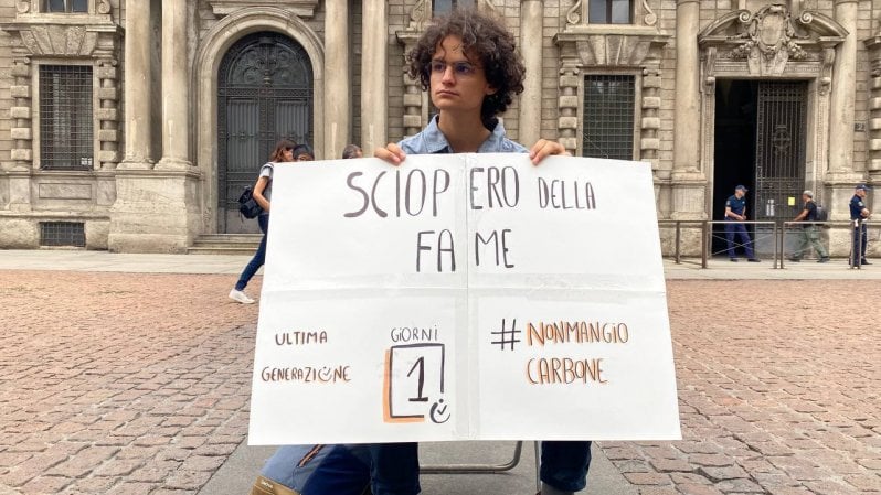 “Ho 16 anni e sono in sciopero della fame per il cambiamento climatico: Salvini, Meloni e Letta, voi che farete?”