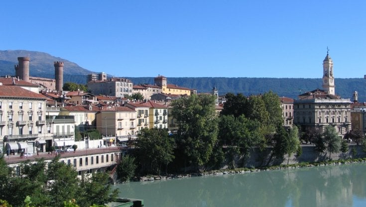 Il giorno del trekking urbano. Da Siena a Ivrea, da Arezzo a Salerno, 71 città da scoprire come fossero le Alpi