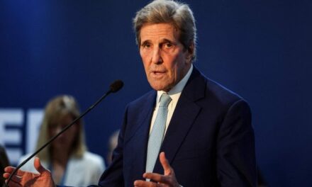 Prove di disgelo fra Cina e Usa nel nome del clima: Kerry annuncia un nuovo piano per coinvolgere i privati