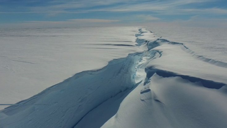 In Antartide si è staccato un iceberg grande come Londra: le immagini