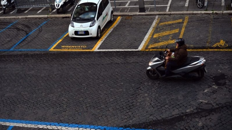 Il car sharing è in calo in Italia e non è affatto una buona notizia