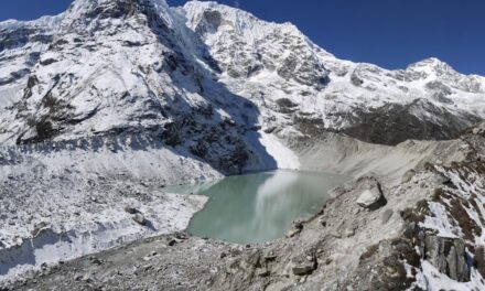 Ghiacciai in ritirata, avanzano i laghi glaciali: una minaccia per 15 milioni di persone