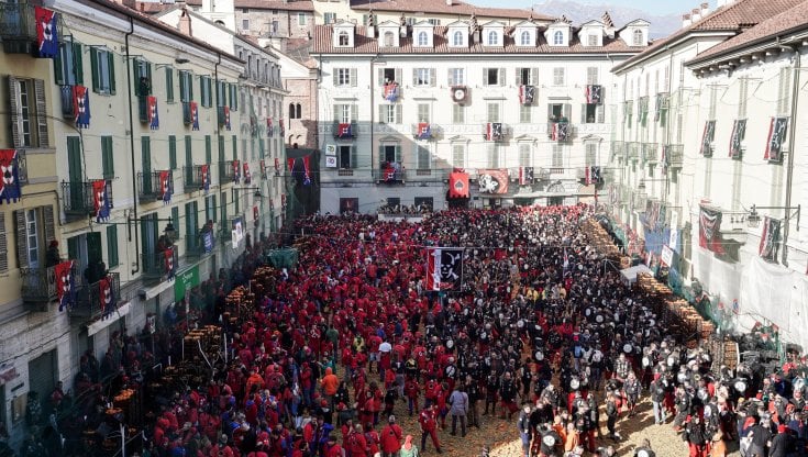 Carnevale da record per il turismo italiano: 5 milioni e 3 miliardi per la festa di fine inverno