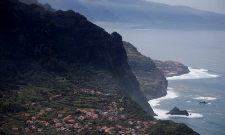 Covid, Madeira zona franca Ue. Accesso libero anche a chi ha ricevuto i vaccini non approvati dall’Ema