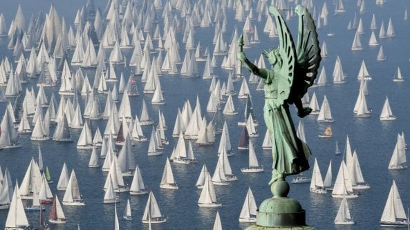 Barcolana, la rotta è green. “Recupero dei materiali e più donne al timone”