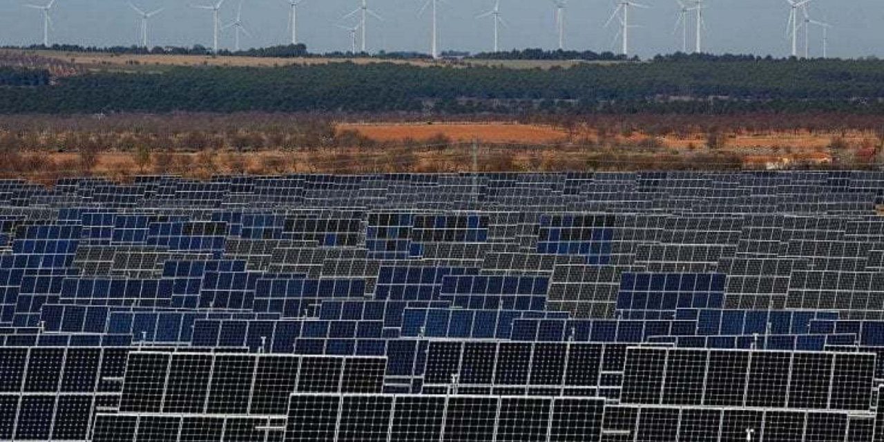 Cop26, 100 miliardi per l’energia rinnovabile. Si mobilitano i privati. Cingolani: “Possibili 150milioni di posti di lavoro”