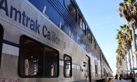 Usa. Dal “presidente pendolare del treno” il finanziamento più grande di sempre ad Amtrak: Biden riaprirà le stazioni a Nashville e Las Vegas
