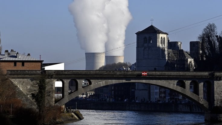 La Ue dice sì a nucleare e gas ma la Commissione si spacca