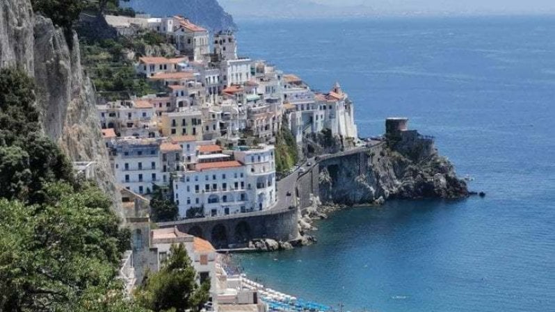 La Costiera Amalfitana miglior itinerario on the road con l’elettrico al mondo, la classifica