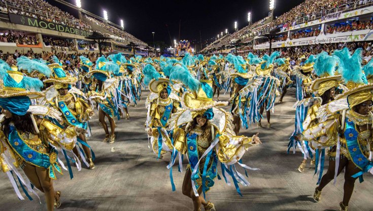 Brasile. Carnevale di Rio da record. “Quasi un miliardo di introiti, attesi 80mila stranieri in 4 giorni”