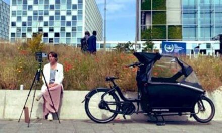 Video e collegamenti senza emissioni: la BBC svela l’ufficio mobile sulla bici